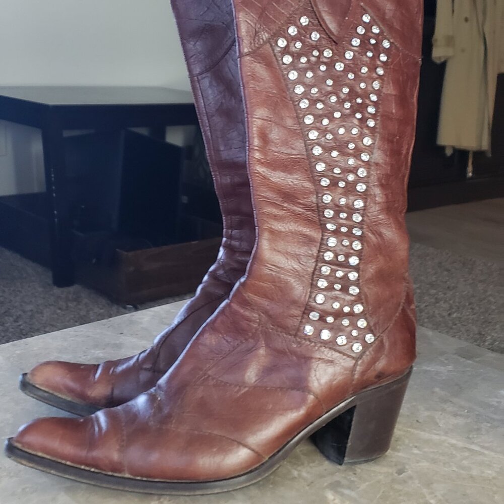 Cowboy style women boots